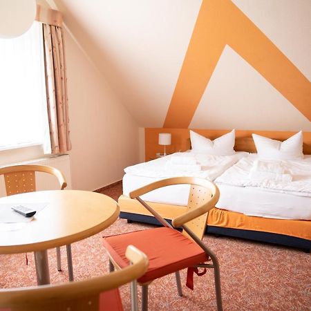 Hotel Am Uckersee Roepersdorf Bagian luar foto