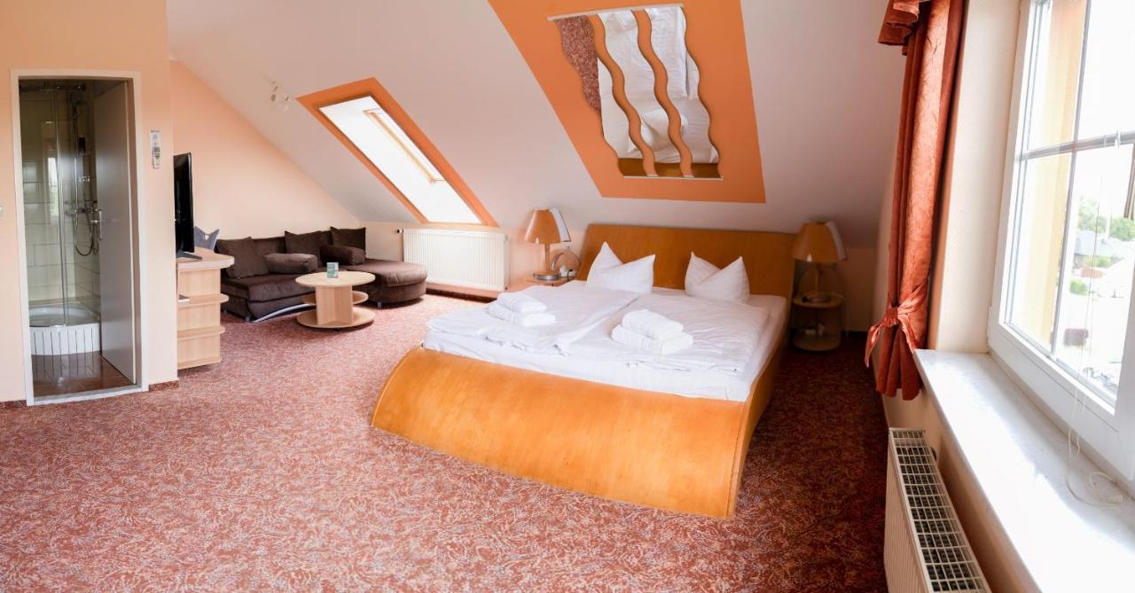 Hotel Am Uckersee Roepersdorf Bagian luar foto